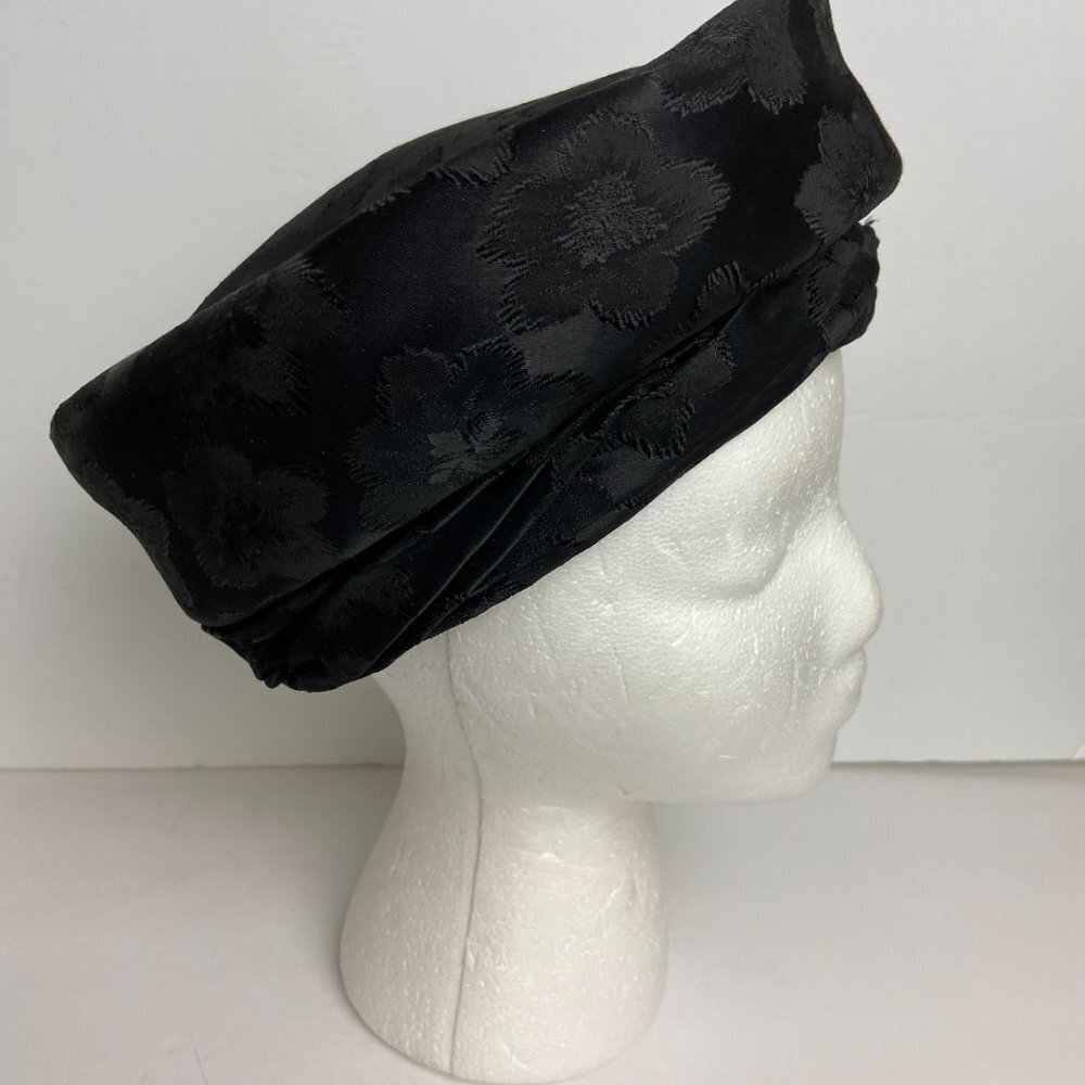 Vintage Retro  Gimbels ladies hat Satin